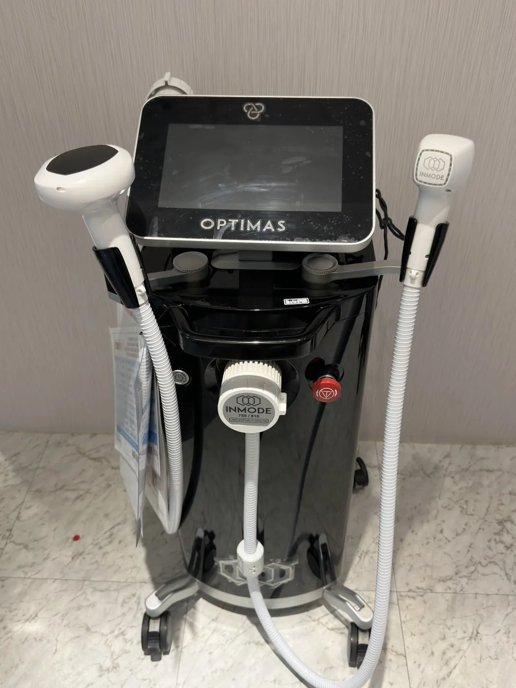 InMode Optimas 多功能平台，本院此療程使用之手把配置於同一台主機